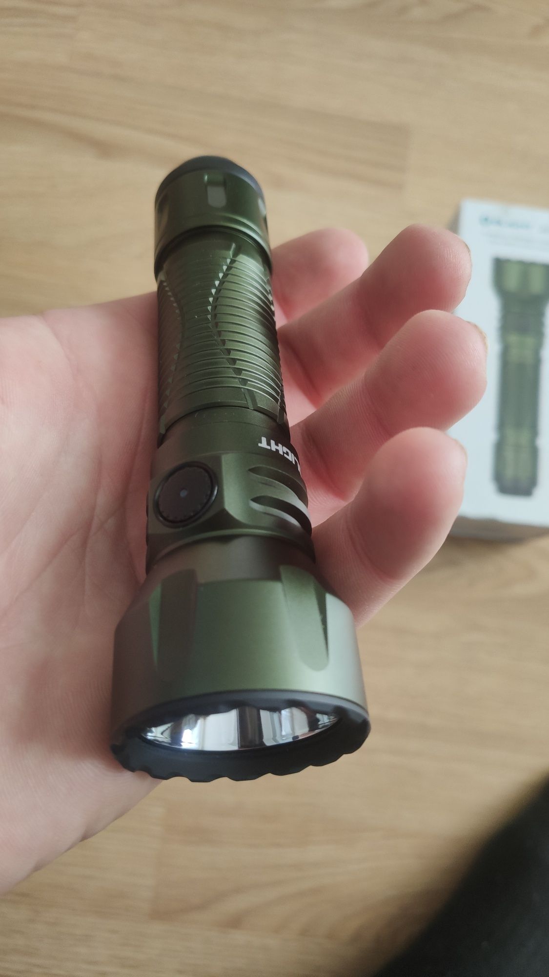 Latarka nowa Olight Javelot