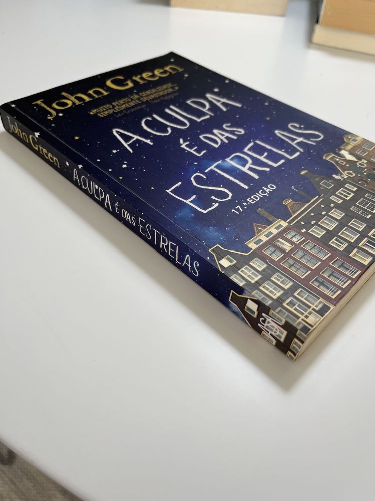 Livro “A Culpa é das Estrelas”