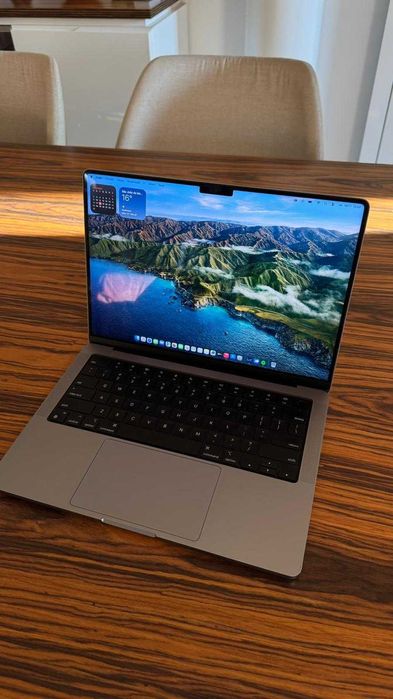 Macbook pro M1 pro 14" - 32GB RAM, 512GB ram