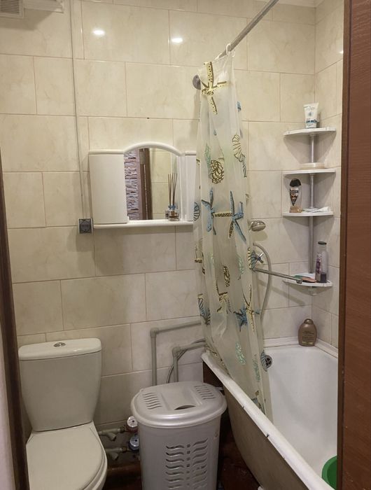 Продам гостинку с балконом 28м2 в индустриальном р-не