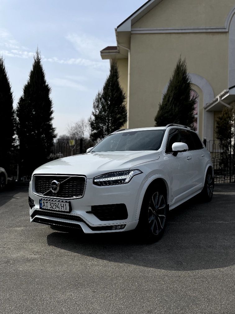 Volvo xc 90  2.0.   Momentum