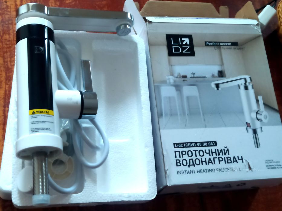 Проточний водонагрівач електричний Lidz (crw) 95 00 061 3000W