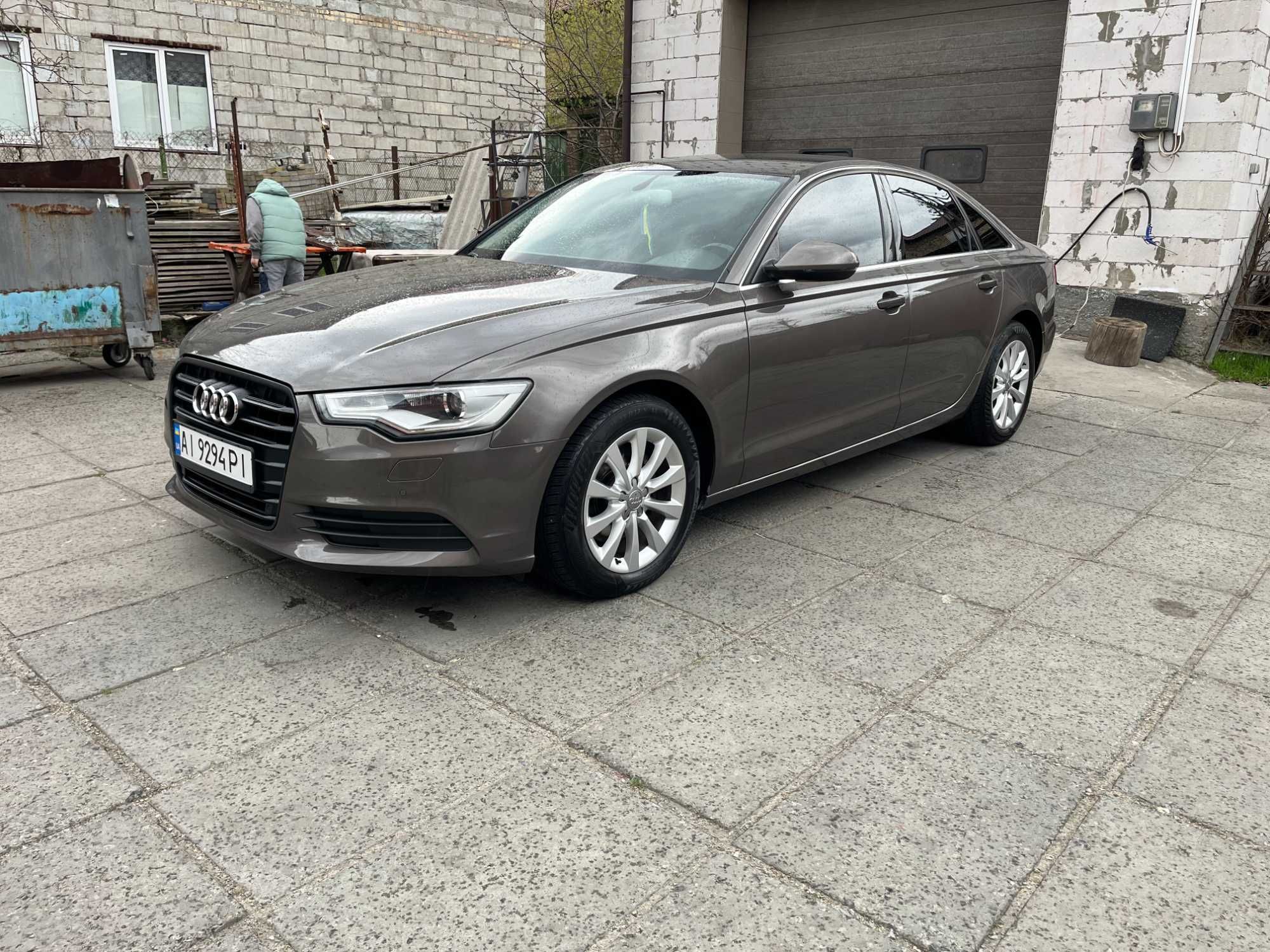 AUDI A6 2012 року