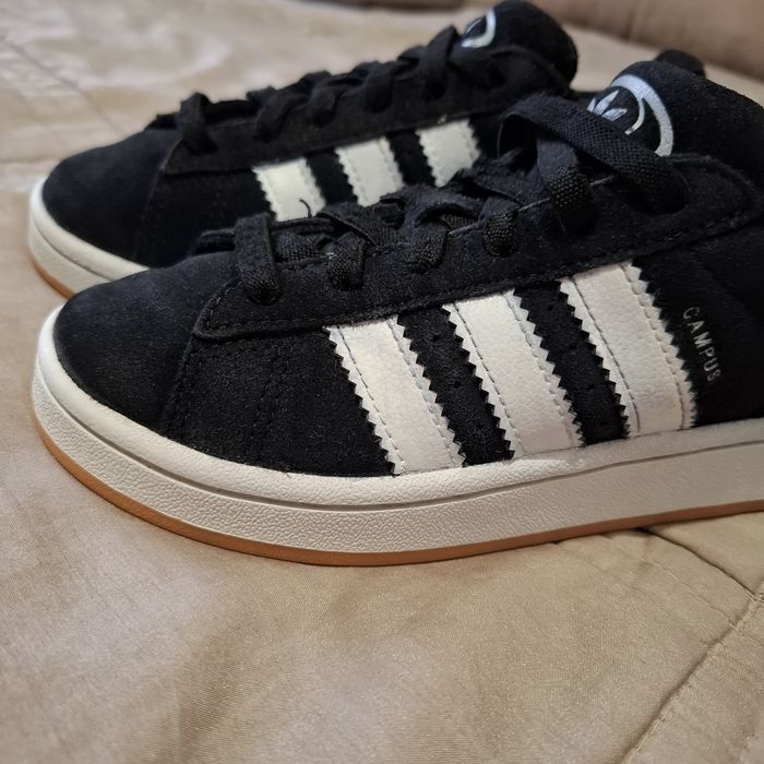 Оригінальні кросівки Adidas Campus 34 р.