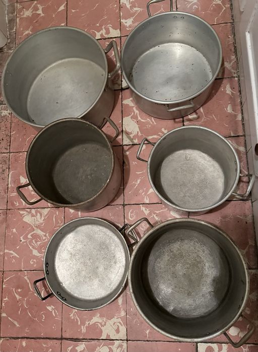 Conjunto 6 panelas em aço inoxidável grandes dimensões