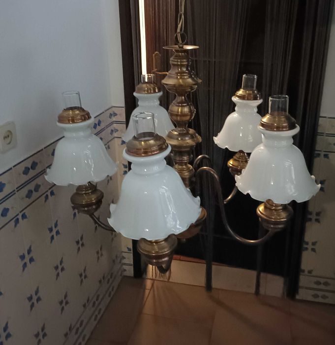 Candeeiro de teto em latão