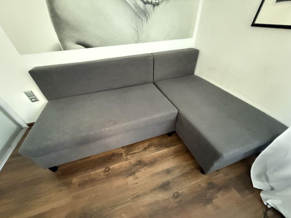 Dwuosobowa sofa rozkladana z szezlongiem IKEA