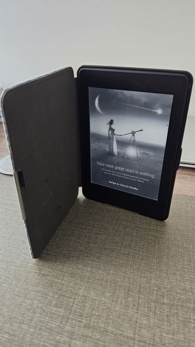 Kindle paperwhite III + etui