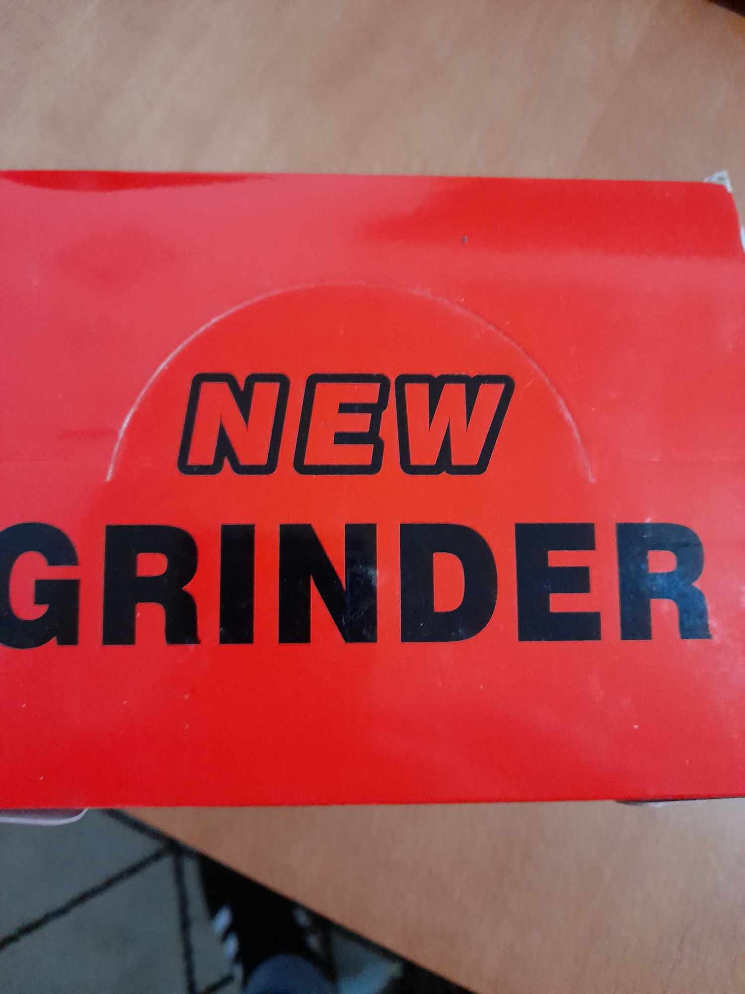 New Grinder Novos