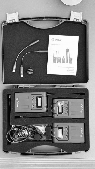 BOYA BY-WM8 Pro-K2 UHF (como novo) + adaptadores USB-C e Lightning