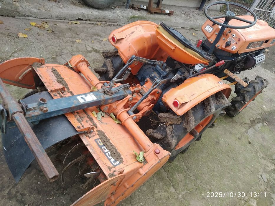 Мини трактор KUBOTA B6000 минитрактор