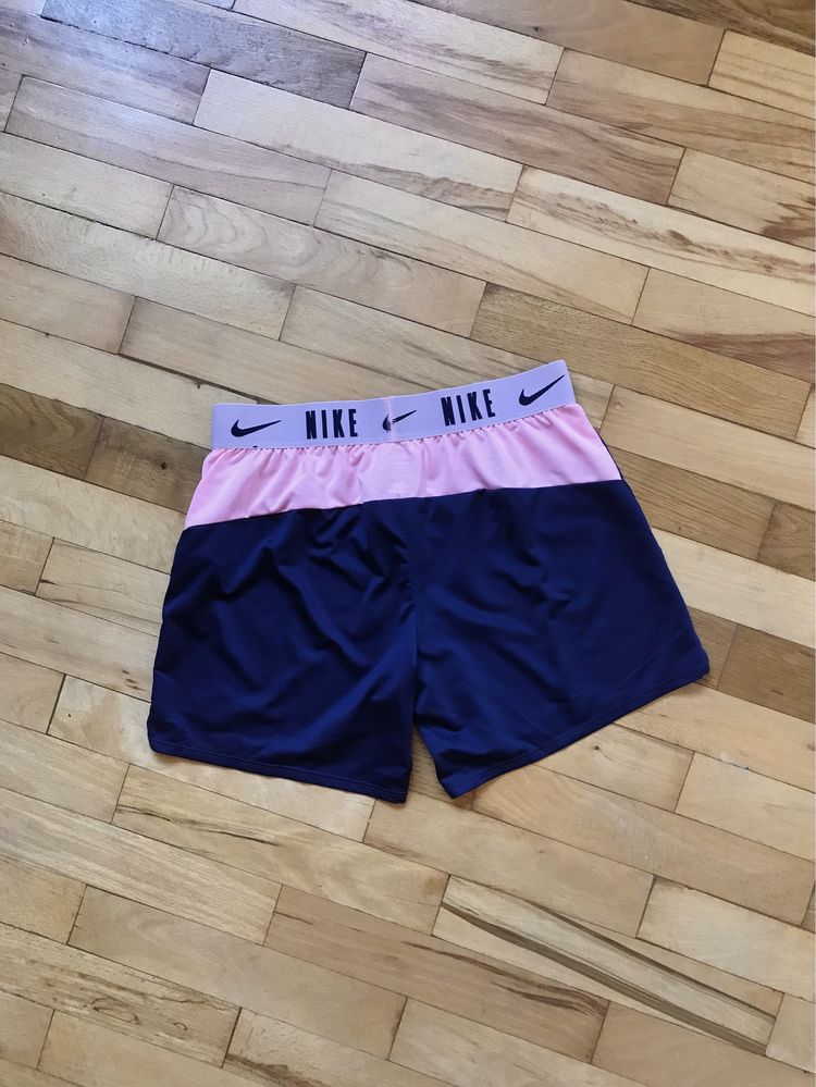 Nike dri-fit pro combat crossfit swoosh