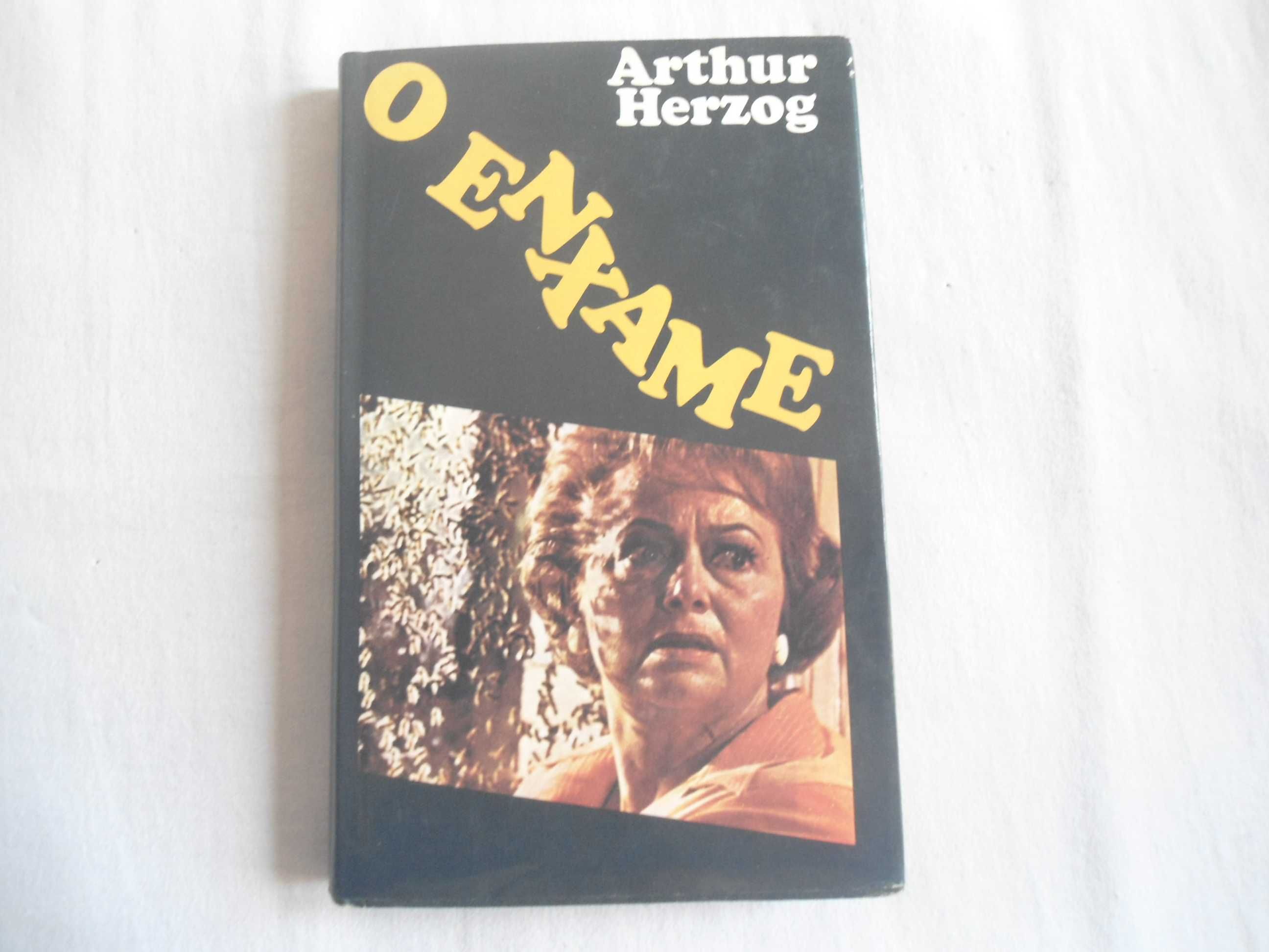 O Enxame por Arthur Herzog