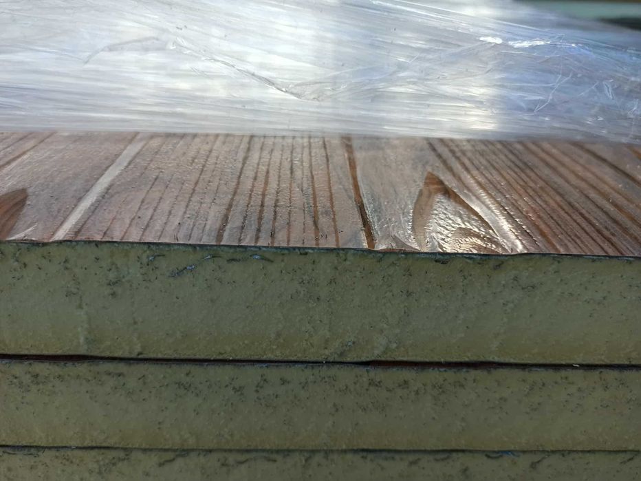 Płyta warstwowa ścienna drewnopodobna. Hala, Wiata, Garaż.  2