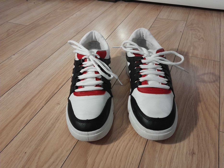 Buty sportowe damskie MARQUIIZ, rozm. 39, kolor: biało-czarne