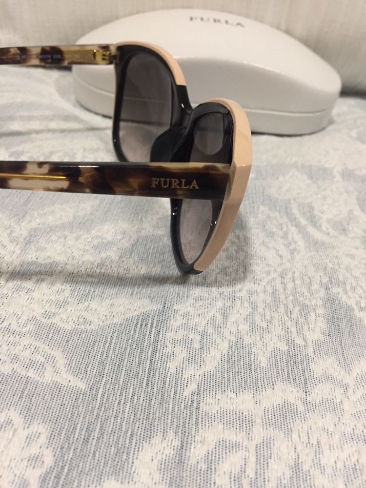 Oculos furla