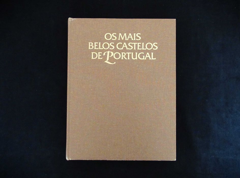 Os Mais Belos Castelos de Portugal - Livro (Ref. 32)