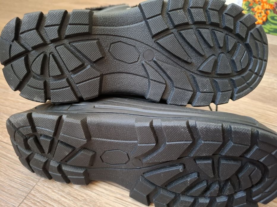Чоботи. Mountain Warehouse. Зимові. Теплі. Розмір 35.