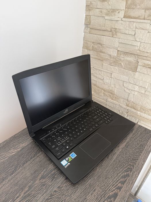 Asus ROG Strix GL503Vd 15'6 i7 GTX 1050 laptop gamingowy