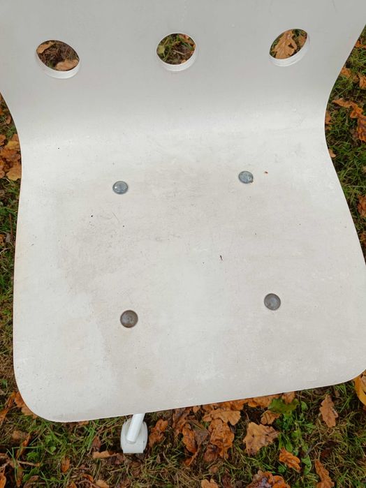 Krzesło obrotowe IKEA SNILLE białe