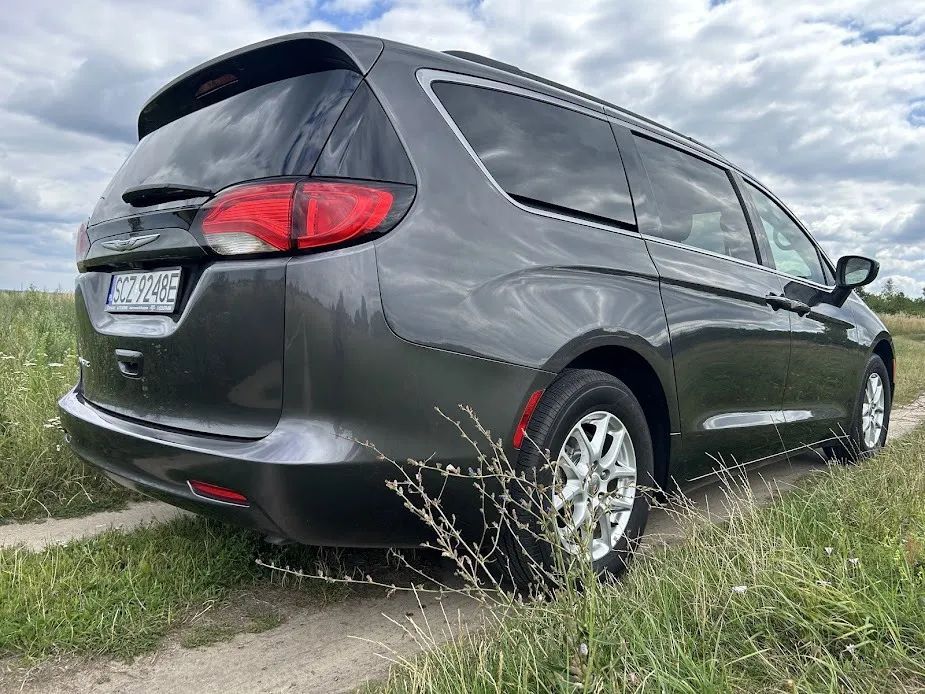 Chrysler Pacifica Bardzo ładny 2021r Bezwypadkowy Orginał nie naprawiany
