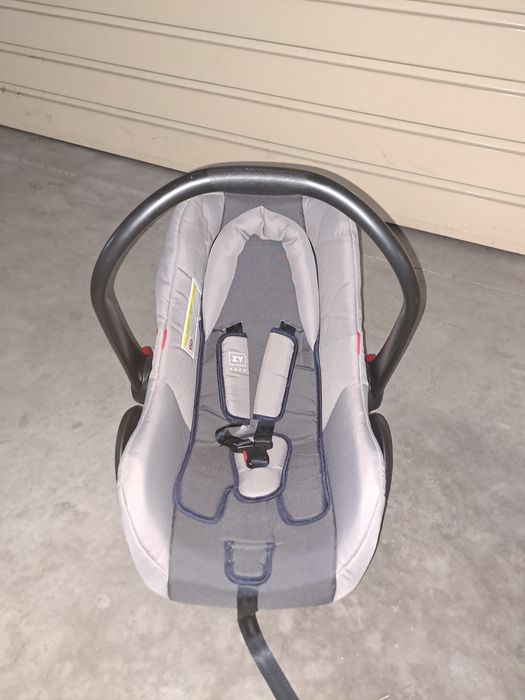 Cadeira auto bebé 0-13kg Zippy