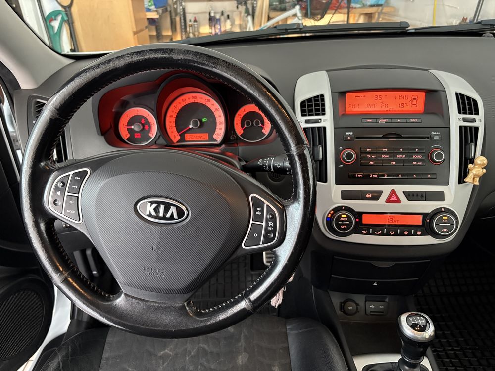 Kia Ceed Proceed 2008 1.6 CRDi 115km klima