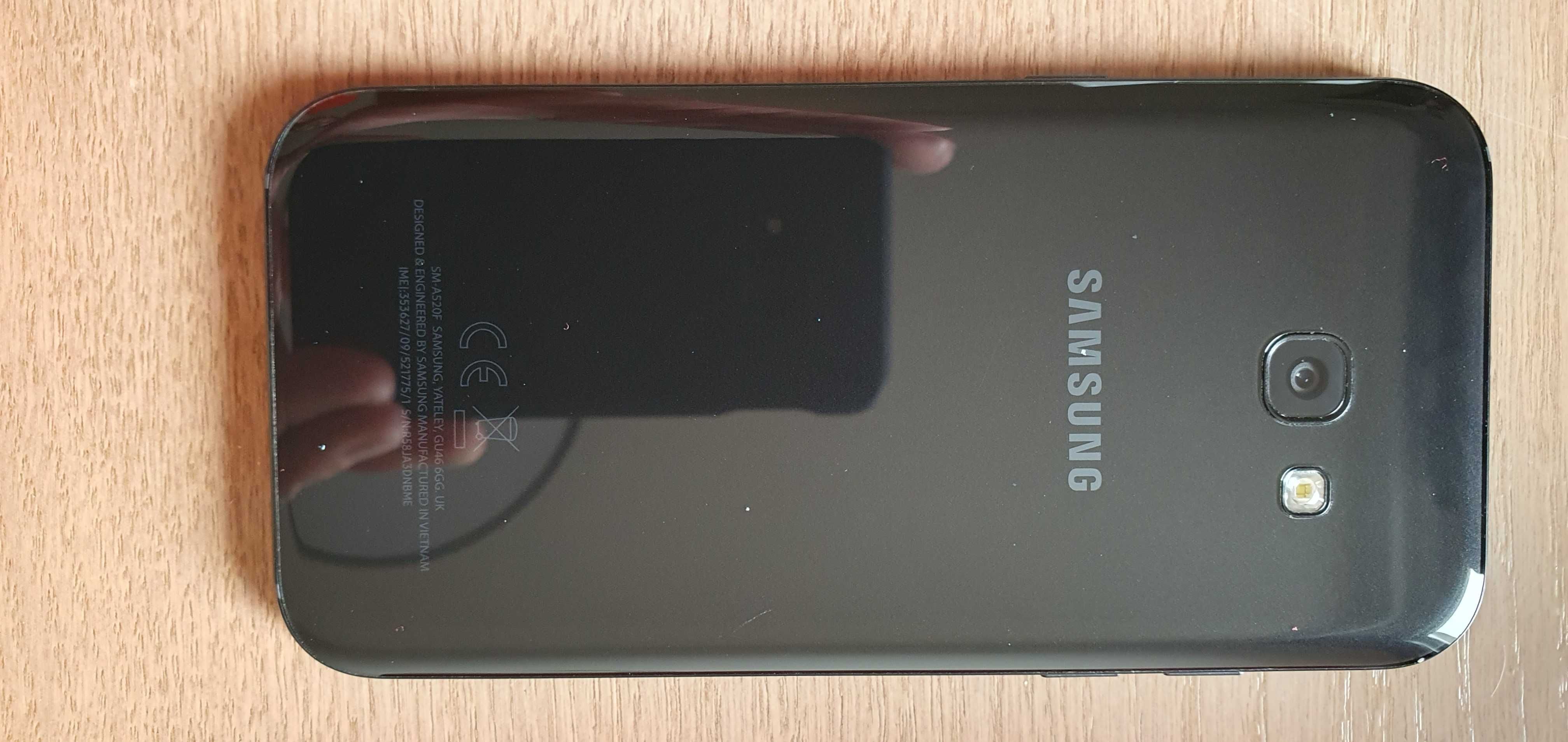 Smartfon Samsung Galaxy A5 3 GB / 32 GB 4G (LTE) czarny