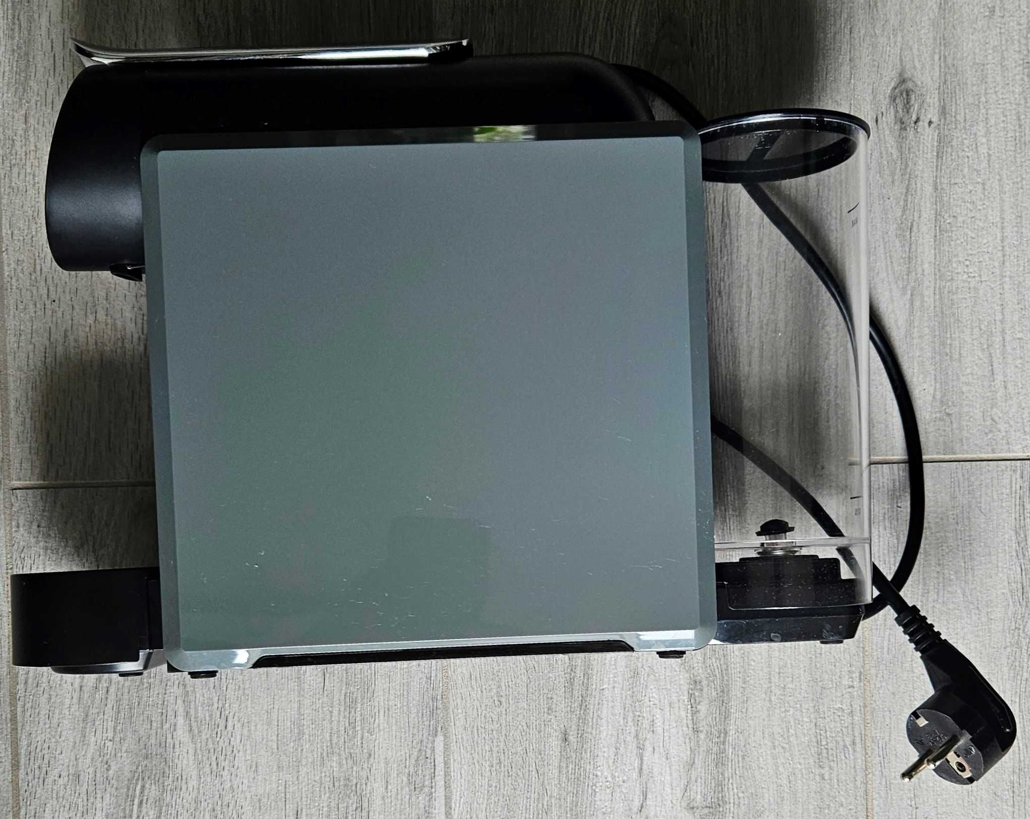 EKSPRES do kawy kapsułkowy DELTA Q MINI QOOL 19 BAR
