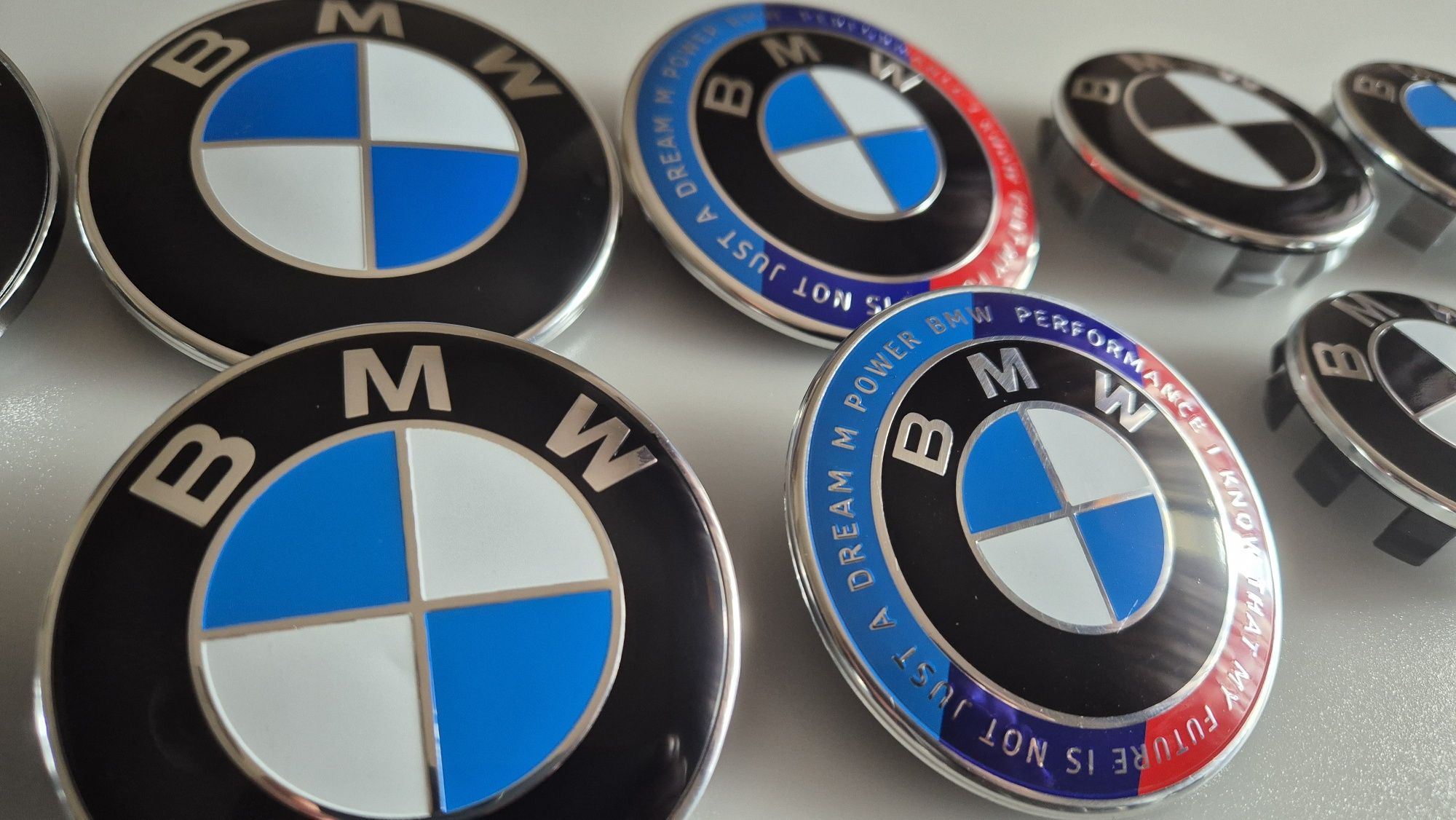 Emblemas BMW 82/78/74/70/68/60/56/45mm