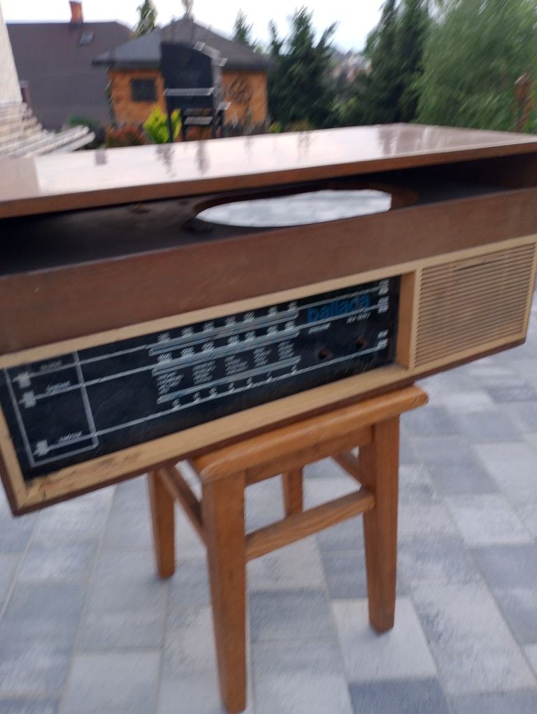 Stare drewniane radio