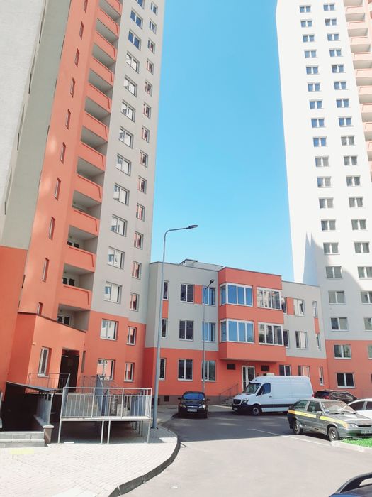 Продаж 1к вул. Милославська  18