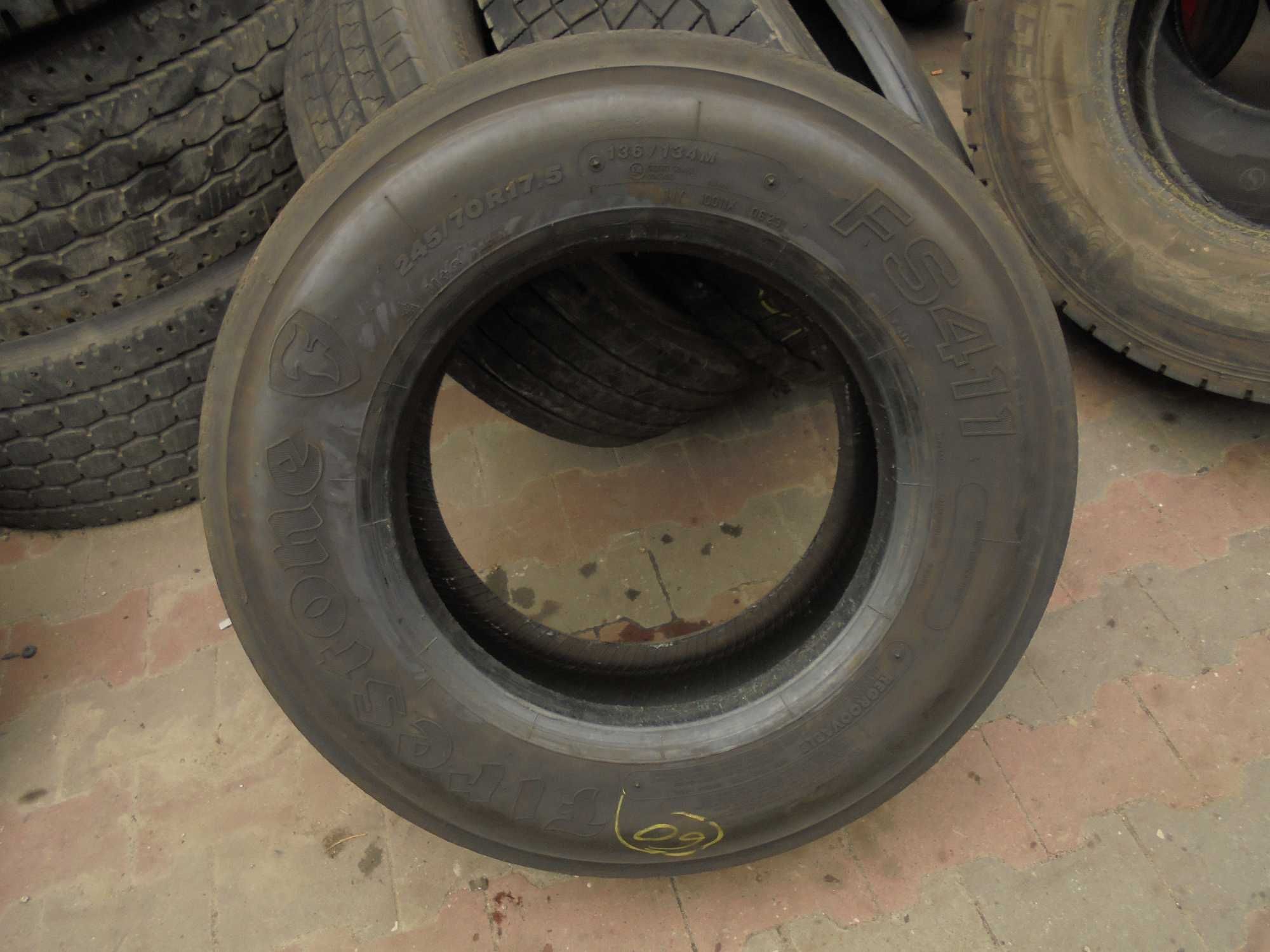 Opona 245/70R17.5 FIRESTON FS411 (550 netto)