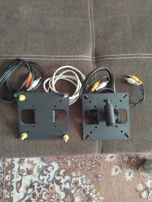 Продам кронштейн.