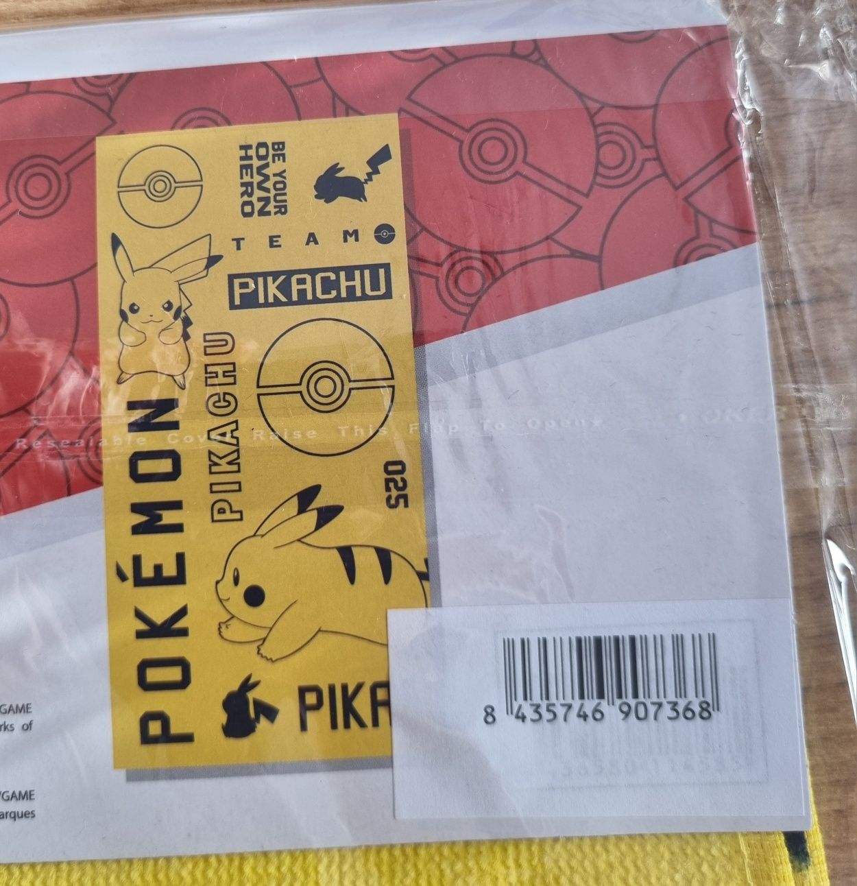 Śliczny miękki ręcznik świetnej jakości kompielowy/plażowy Pokemon Pik