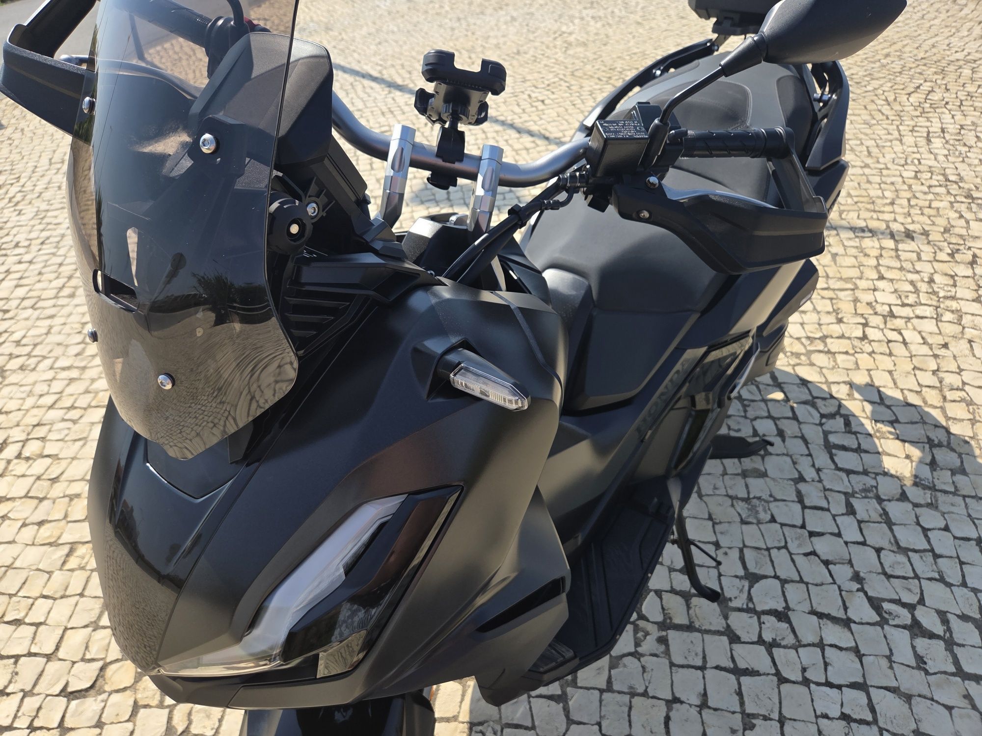Honda ADV 350 Ano 2024