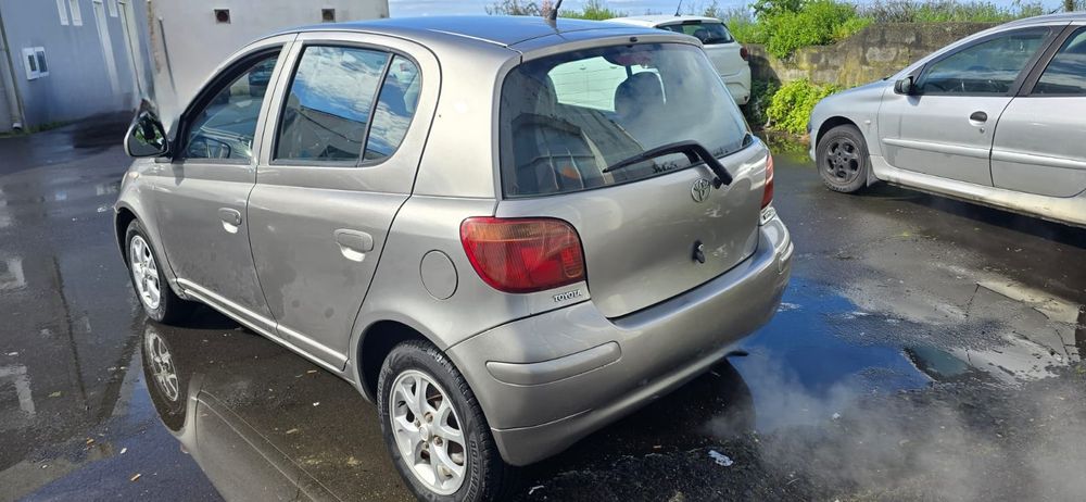 Toyota Yaris - único dono!