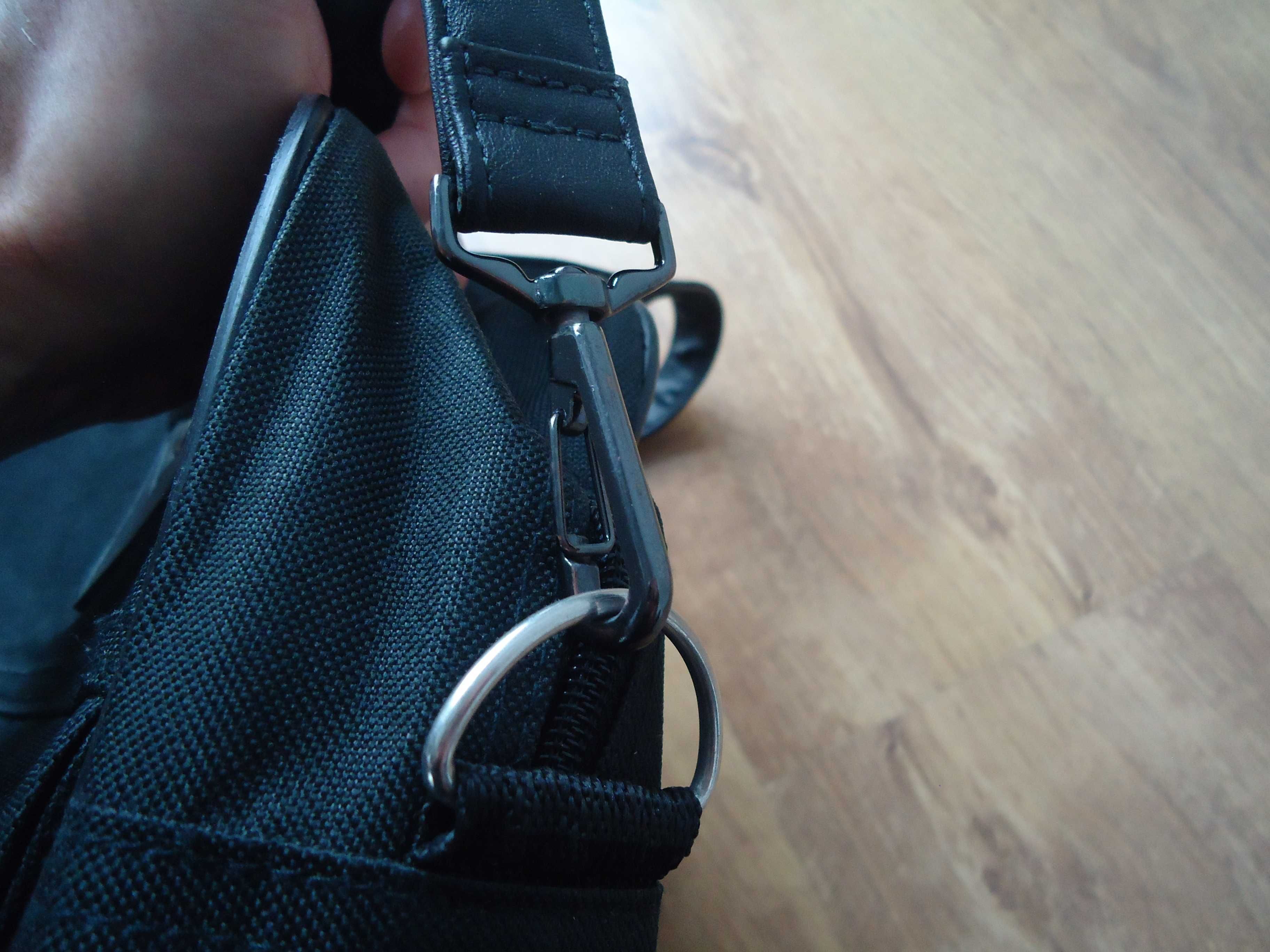 Aktówka torba na laptop laptopa case czarna