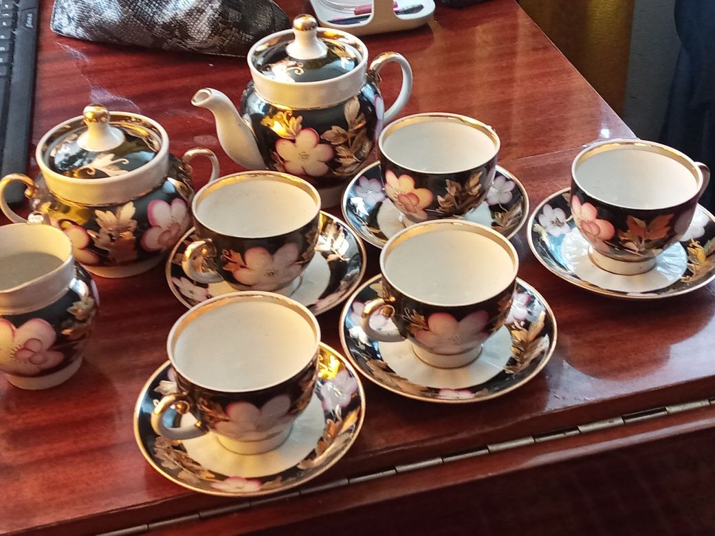 Продам сервиз сервиз