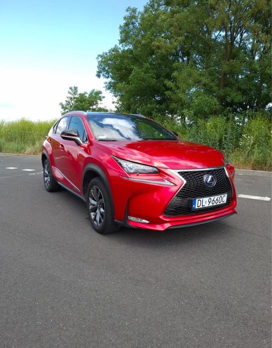 Lexus nx300h fsport