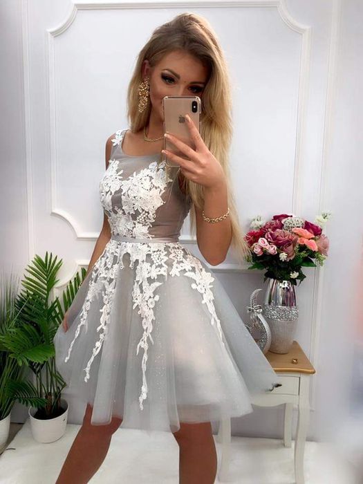 Sukienka 36 tiul haft gorset