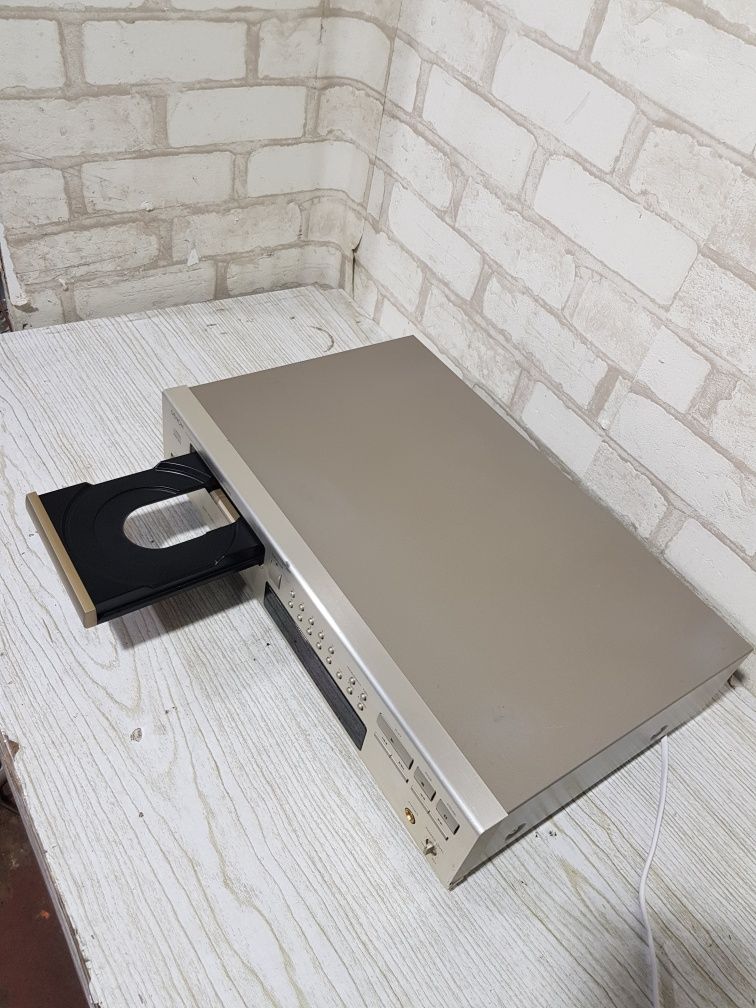 Програвач CD дисків DENON DCD-625II, б/у з Німеччини
