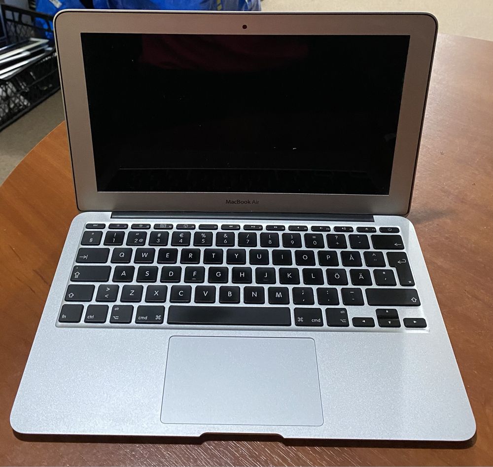 MacBook Air A1370 11.6"/2GB RAM/60GB SSD! N1321