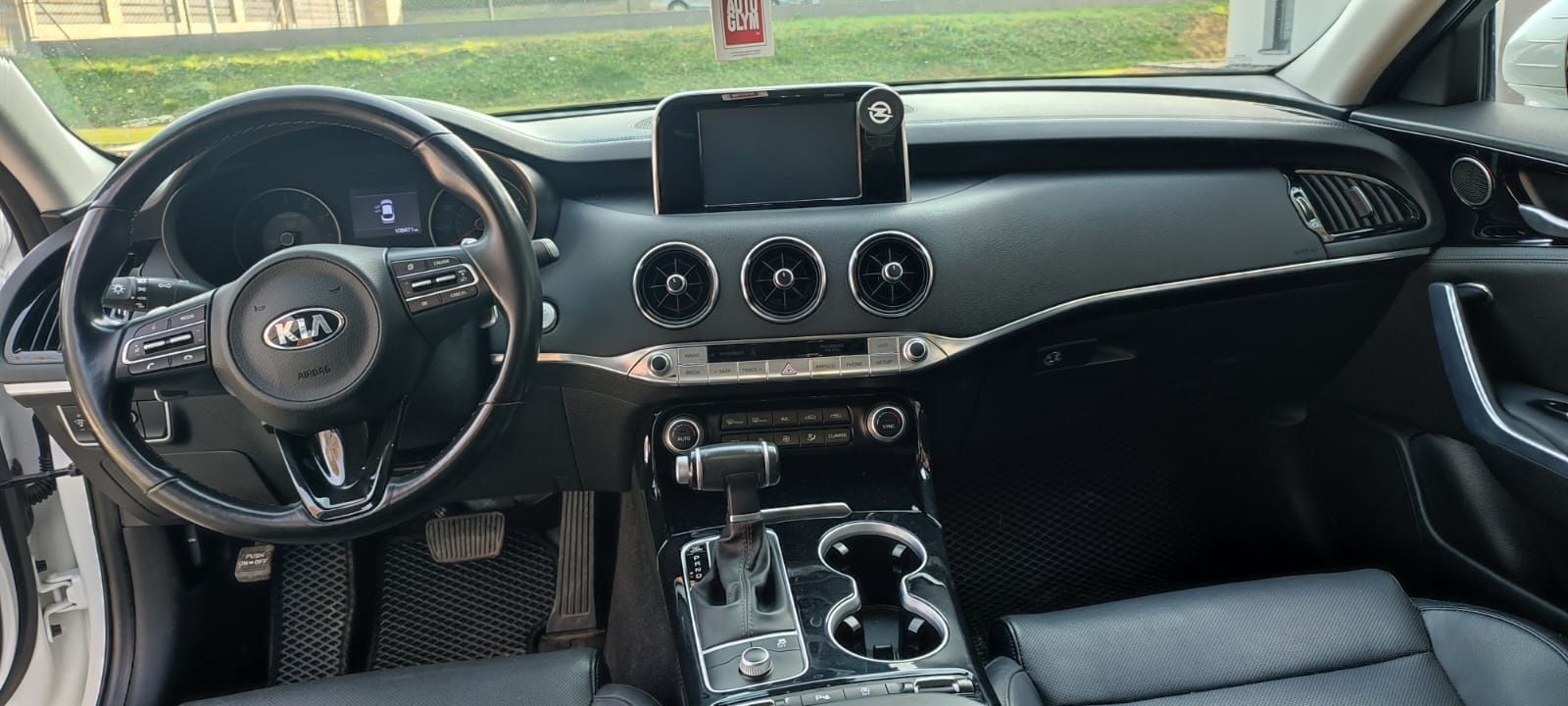 Kia Stinger 2.0 255HP  2018 Bezwypadkowa Biała Perła