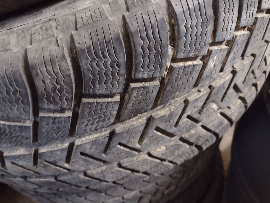 Opony zimowe michelin 225/55/18