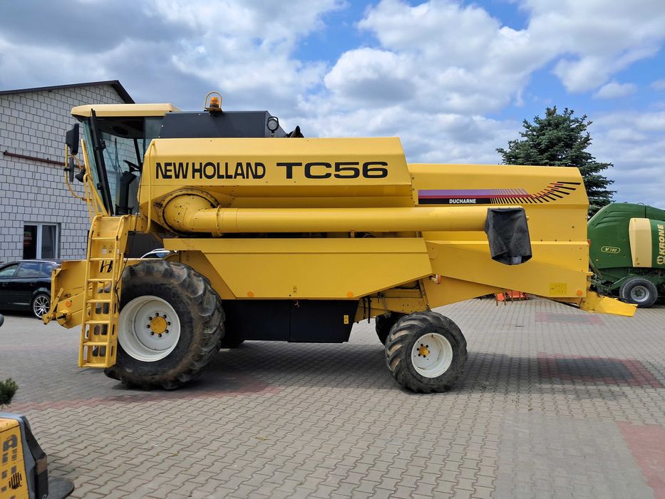 New Holland TC 56 jak nowy sprowadzony 3200 mtg 2002 rok zadbany TX