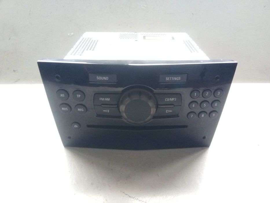 Rádio / auto-rádio OPEL Astra H Hatchback (L48)