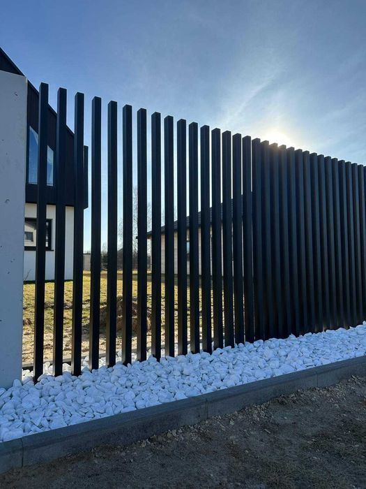 Ogrodzenie grzebieniowe płot nowoczesne ogrodzenie palisada pionowa
