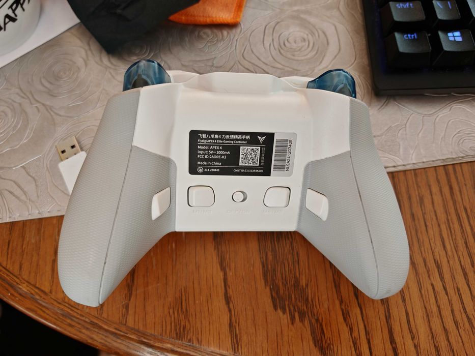 Kontroler Flydigi APEX 4 Elite