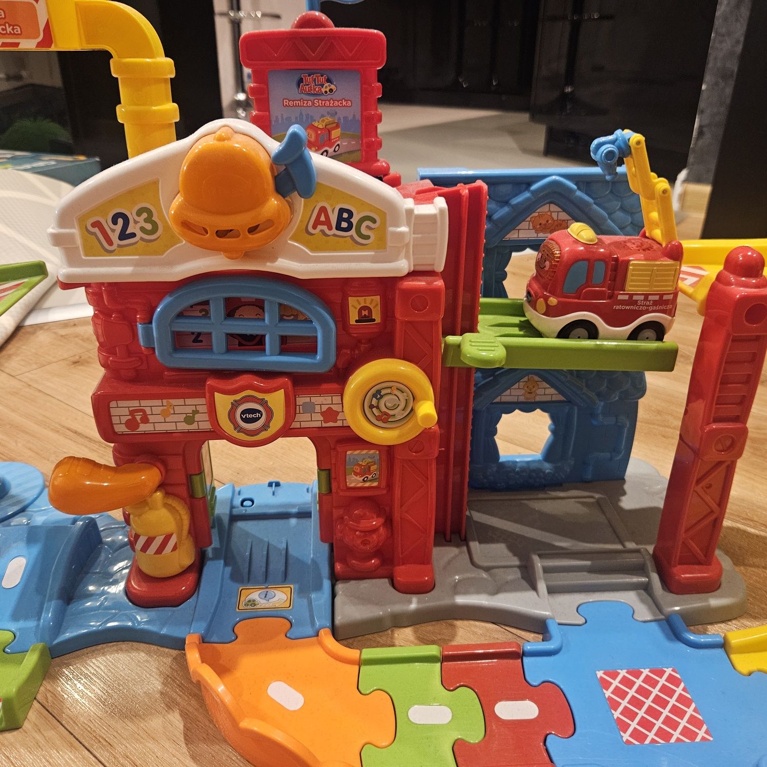 Vtech tut tut remiza strażacka